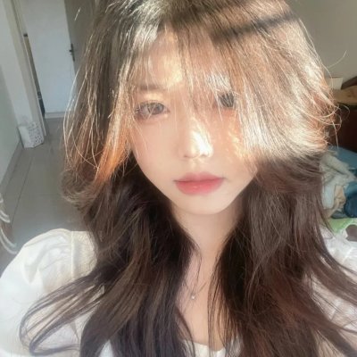 我直播扔炸弹后,女友和好兄弟慌了